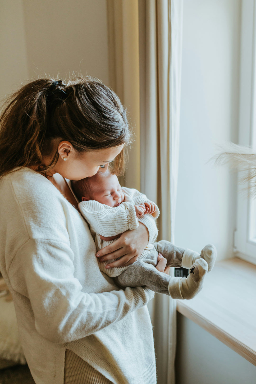 The Fourth Trimester: A Complete Guide to Postpartum Recovery